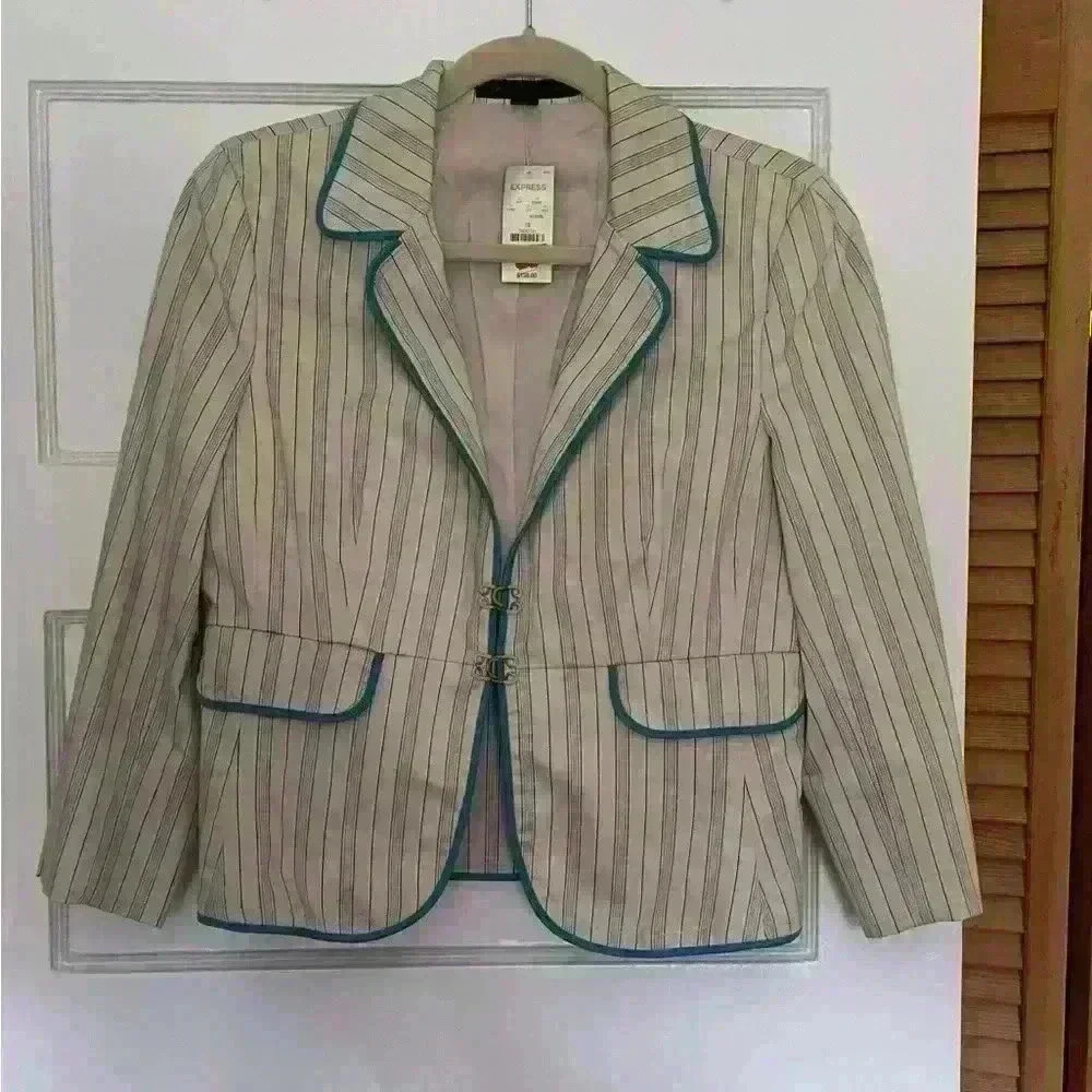EXPRESS DESIGN STUDIO BLAZER - NWT - Size 10